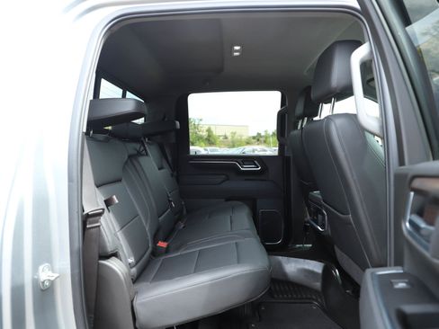 Used 2025 GMC Sierra 3500 SLT w/ SLT Premium Package AWD/4WD image 12