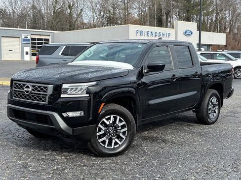 Used 2024 Nissan Frontier SL w/ Technology Package image 2