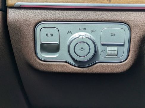 Used 2024 Mercedes-Benz GLE 450 4MATIC image 36