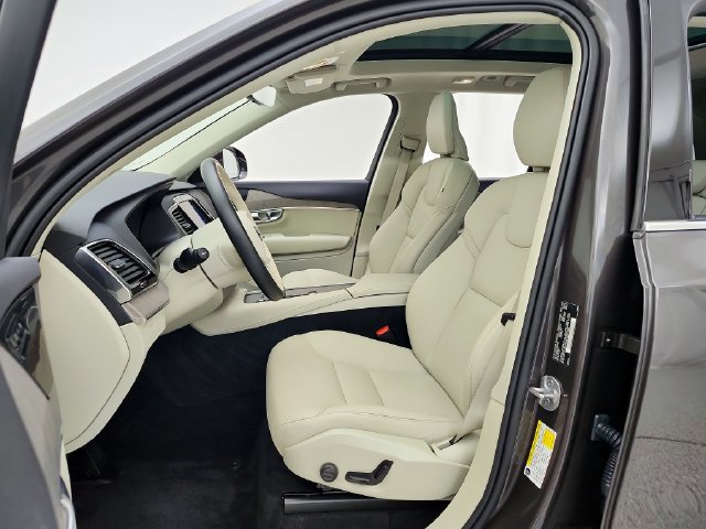 Certified 2024 Volvo XC90 B6 Plus w/ Protection Package Premier AWD/4WD image 21