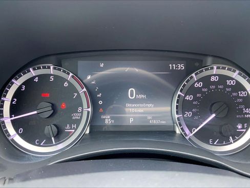 Used 2023 Toyota Highlander XSE FWD image 26