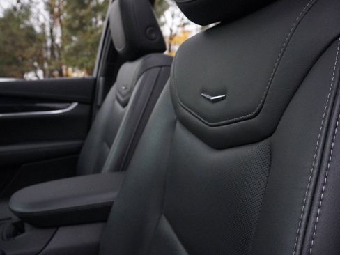 Used 2024 Cadillac XT5 Premium Luxury image 38