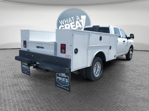 New 2026 RAM 3500 Tradesman w/ Chrome Appearance Group image 3