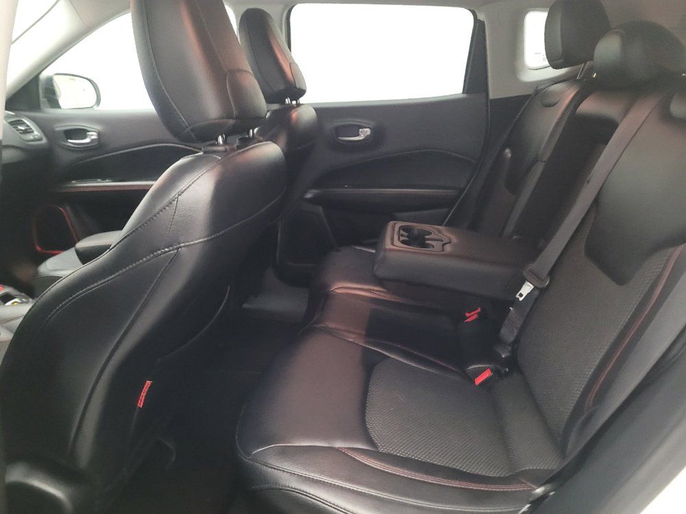 Used 2017 Jeep Compass Trailhawk AWD/4WD image 18