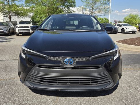 Certified 2024 Toyota Corolla LE w/ LE Convenience Package image 2