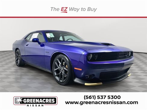 Used 2022 Dodge Challenger R/T w/ Plus Package image 1
