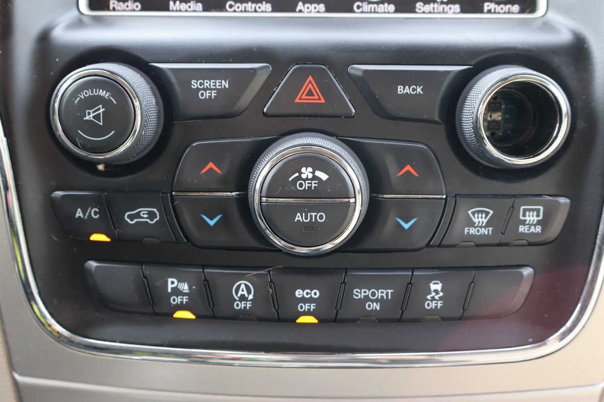 Used 2017 Jeep Grand Cherokee Overland AWD/4WD image 18