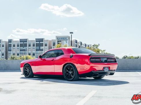 Used 2016 Dodge Challenger SRT Hellcat RWD image 52