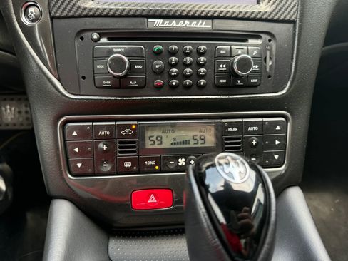 Used 2014 Maserati GranTurismo Sport RWD image 12