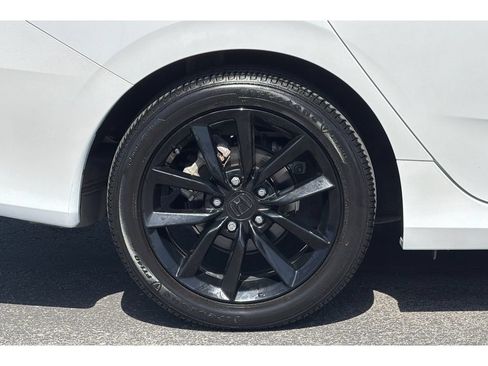 Used 2021 Honda Civic EX image 30