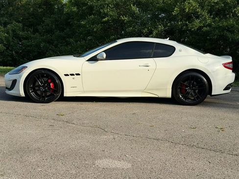 Used 2013 Maserati GranTurismo Coupe RWD image 4