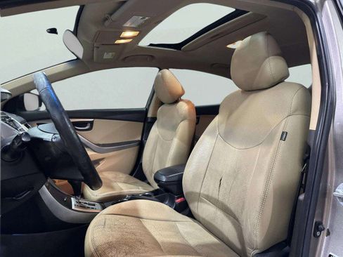 Used 2012 Hyundai Elantra Limited image 24