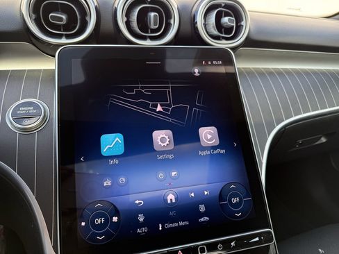 Used 2025 Mercedes-Benz C 300 Sedan image 15