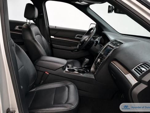 Used 2017 Ford Explorer Limited w/ Equipment Group 303A AWD/4WD image 11