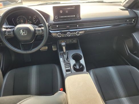 Used 2023 Honda Civic Sport image 8
