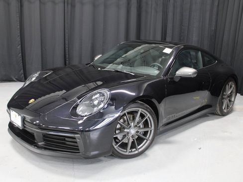 Certified 2024 Porsche 911 Carrera T image 1