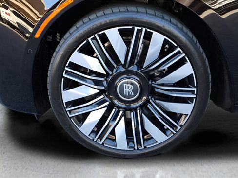 New 2025 Rolls-Royce Ghost image 12