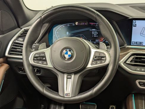 Used 2022 BMW X5 xDrive40i w/ M Sport Package image 18
