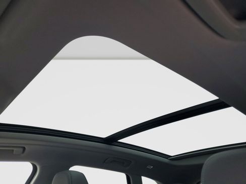 Used 2025 Audi Q5 Premium w/ Convenience Package image 31