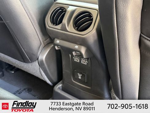 Used 2021 Jeep Wrangler Unlimited Sahara AWD/4WD image 14