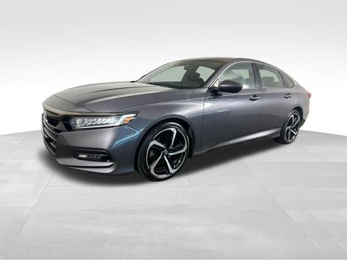 Used 2018 Honda Accord Sport image 2