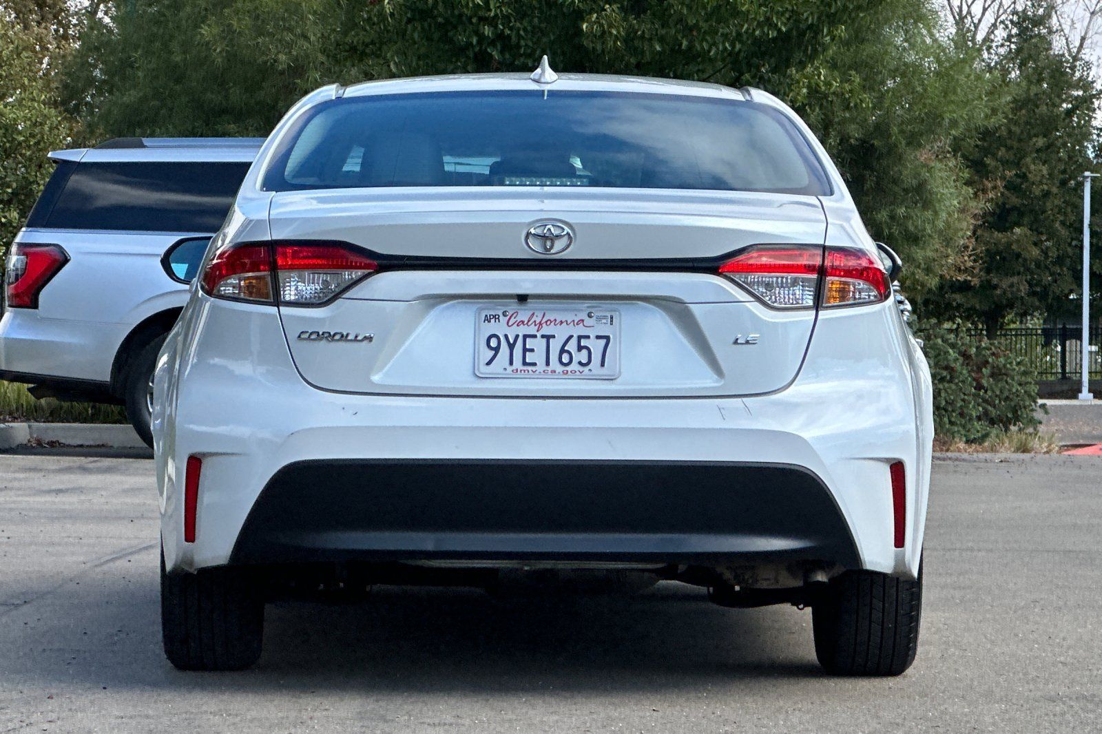 Used 2024 Toyota Corolla LE FWD image 5