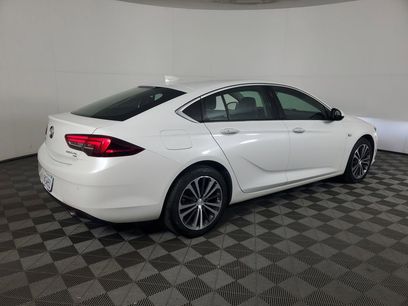 Used 2018 Buick Regal Essence w/ Driver Confidence Package #1