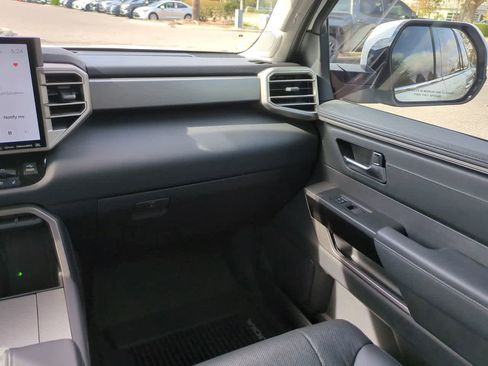 Used 2023 Toyota Sequoia Limited image 17