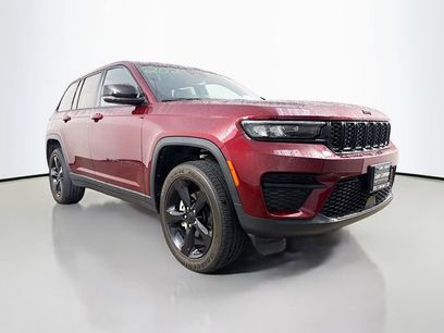Used 2024 Jeep Grand Cherokee Altitude