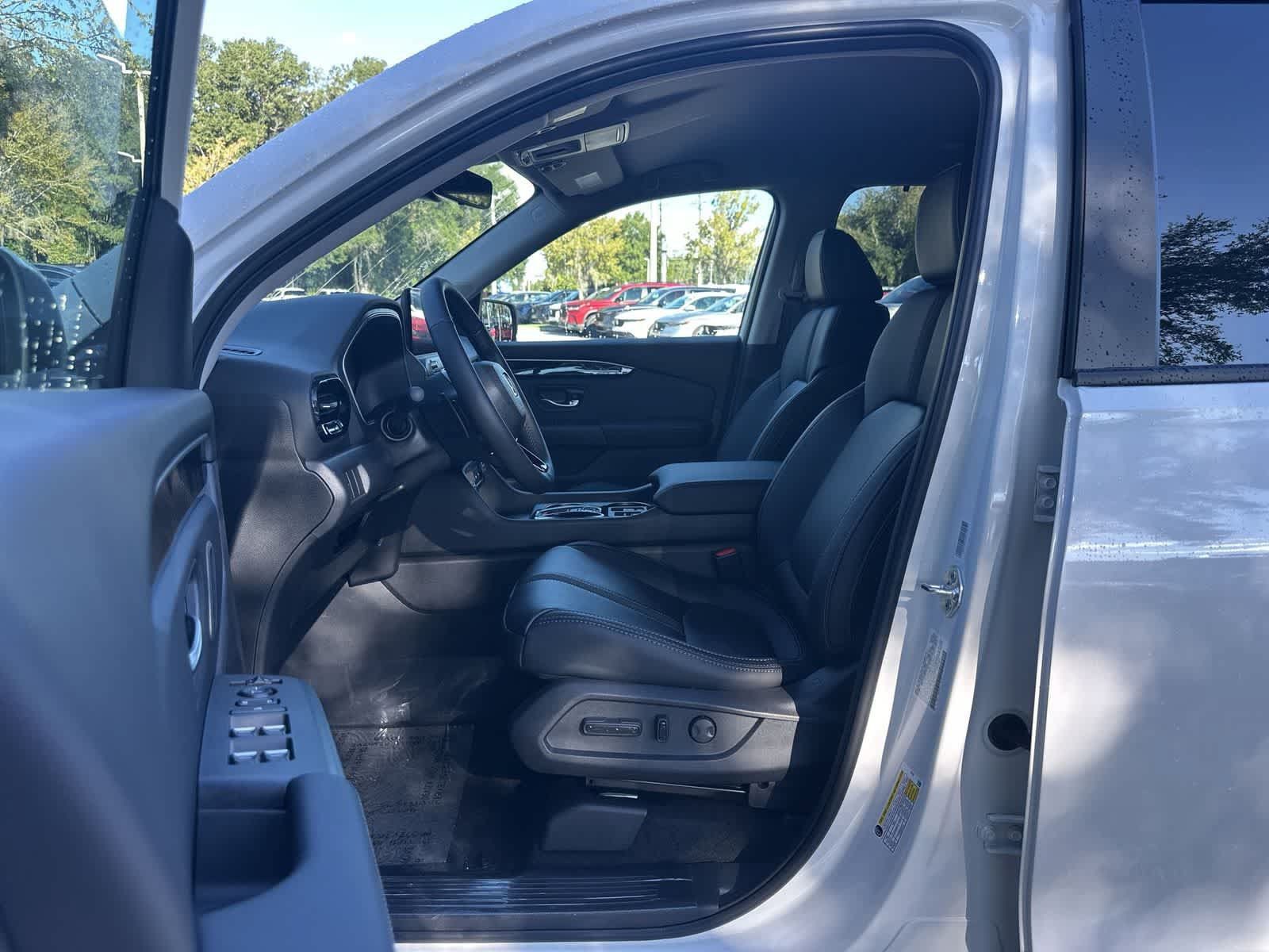 New 2026 Honda Pilot EX-L image 2