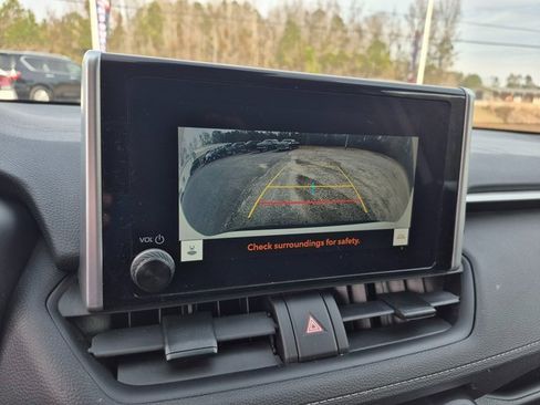 Used 2024 Toyota RAV4 XLE image 16