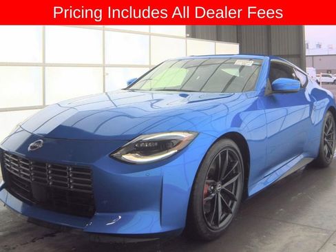 Used 2025 Nissan Z Performance w/ Floor Mat Package RWD image 5