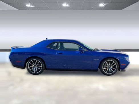 Used 2022 Dodge Challenger R/T w/ Plus Package image 6