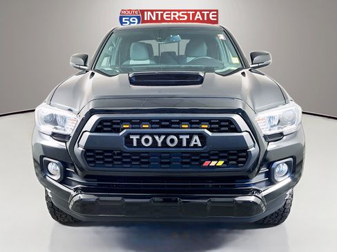 Used 2023 Toyota Tacoma TRD Sport AWD/4WD image 2
