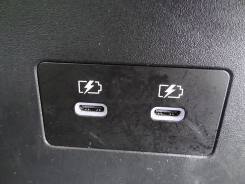 Used 2025 Nissan Rogue SV AWD/4WD image 12
