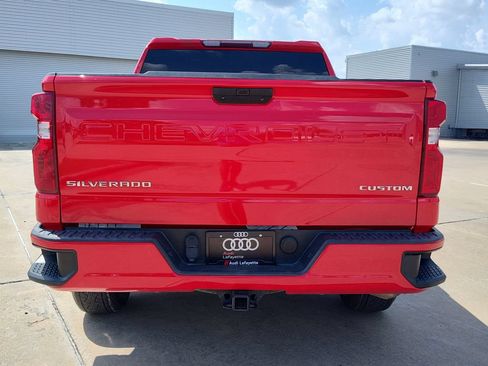 Used 2022 Chevrolet Silverado 1500 Custom w/ Safety Confidence Package RWD image 7