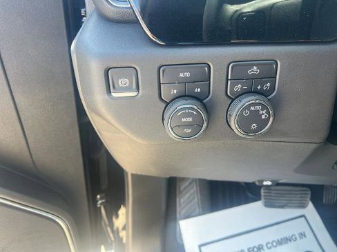 New 2025 Chevrolet Silverado 1500 LT image 18