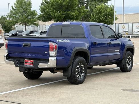 Used 2023 Toyota Tacoma TRD Off-Road AWD/4WD image 4