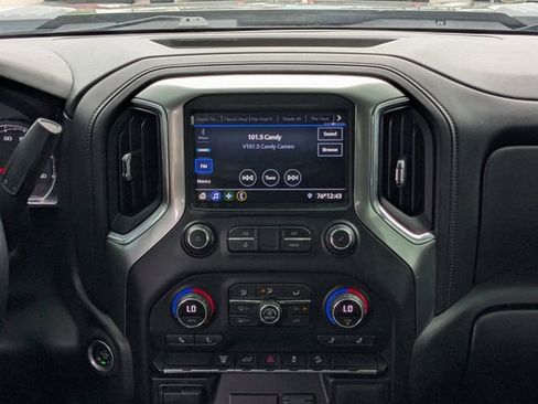 Used 2021 Chevrolet Silverado 2500 LT w/ Convenience Package image 17