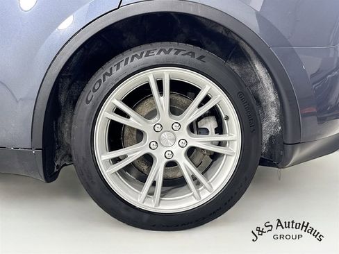 Used 2023 Tesla Model Y Long Range image 39