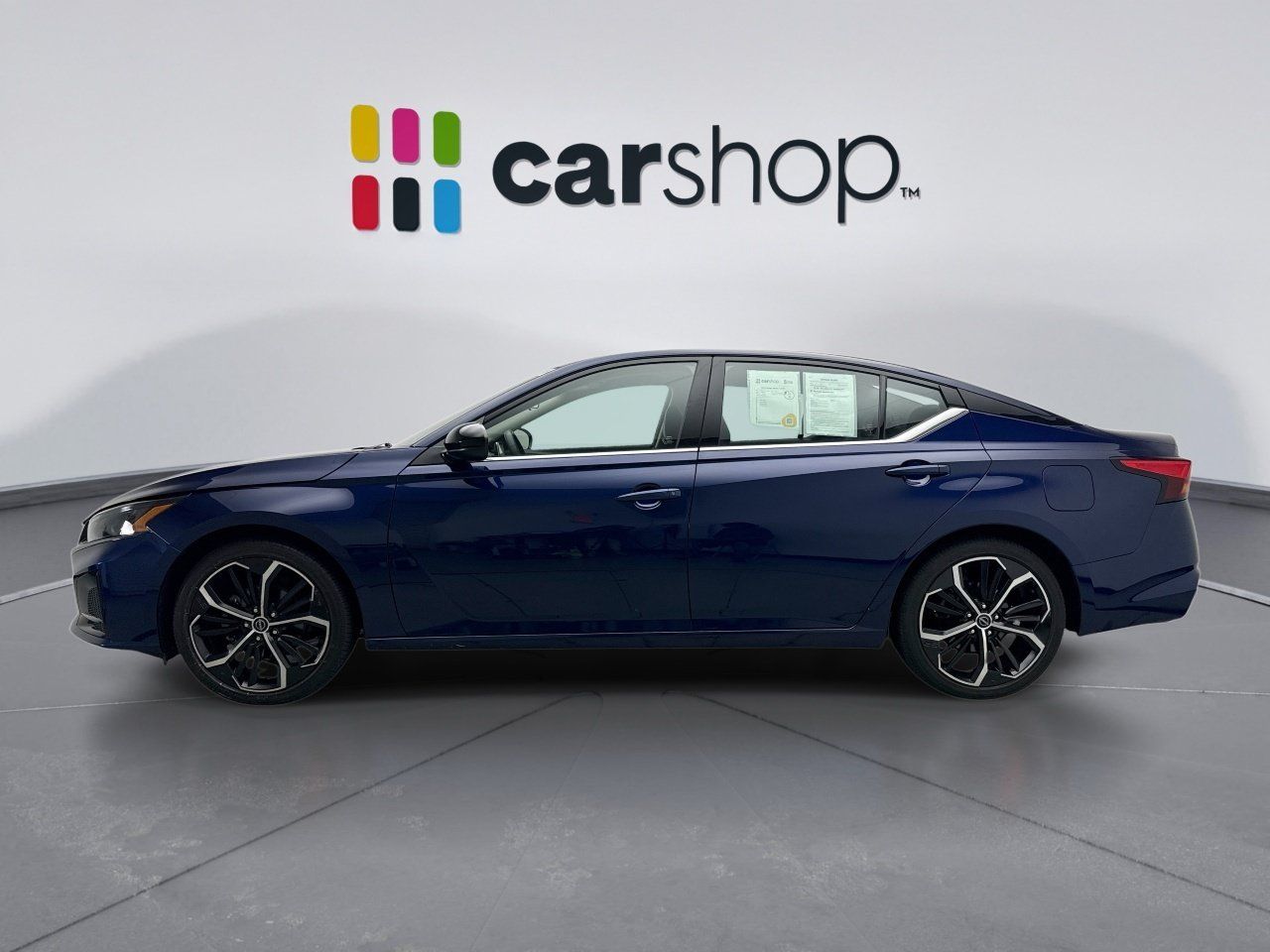 Used 2024 Nissan Altima 2.5 SR FWD image 2