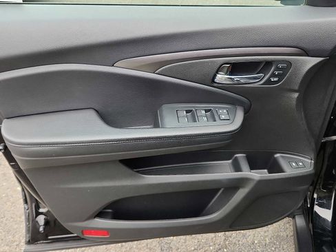 Certified 2022 Honda Pilot Special Edition image 12