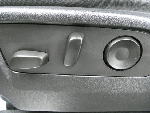 Certified 2022 Chevrolet Silverado 1500 RST image 23