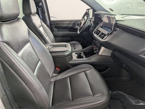 Used 2023 Chevrolet Suburban Z71 w/ Z71 Off-Road Package image 24