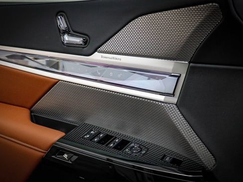 New 2026 BMW 760i xDrive w/ Executive Package AWD/4WD image 8