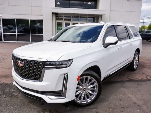 Used 2024 Cadillac Escalade ESV Premium Luxury w/ Performance Package AWD/4WD image 57