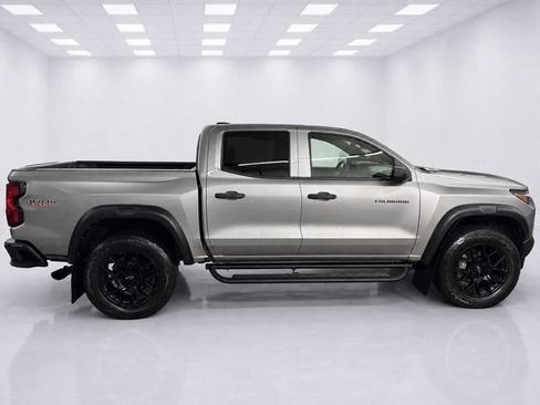 Used 2024 Chevrolet Colorado Trail Boss w/ LPO, Dark Essentials Package AWD/4WD image 4