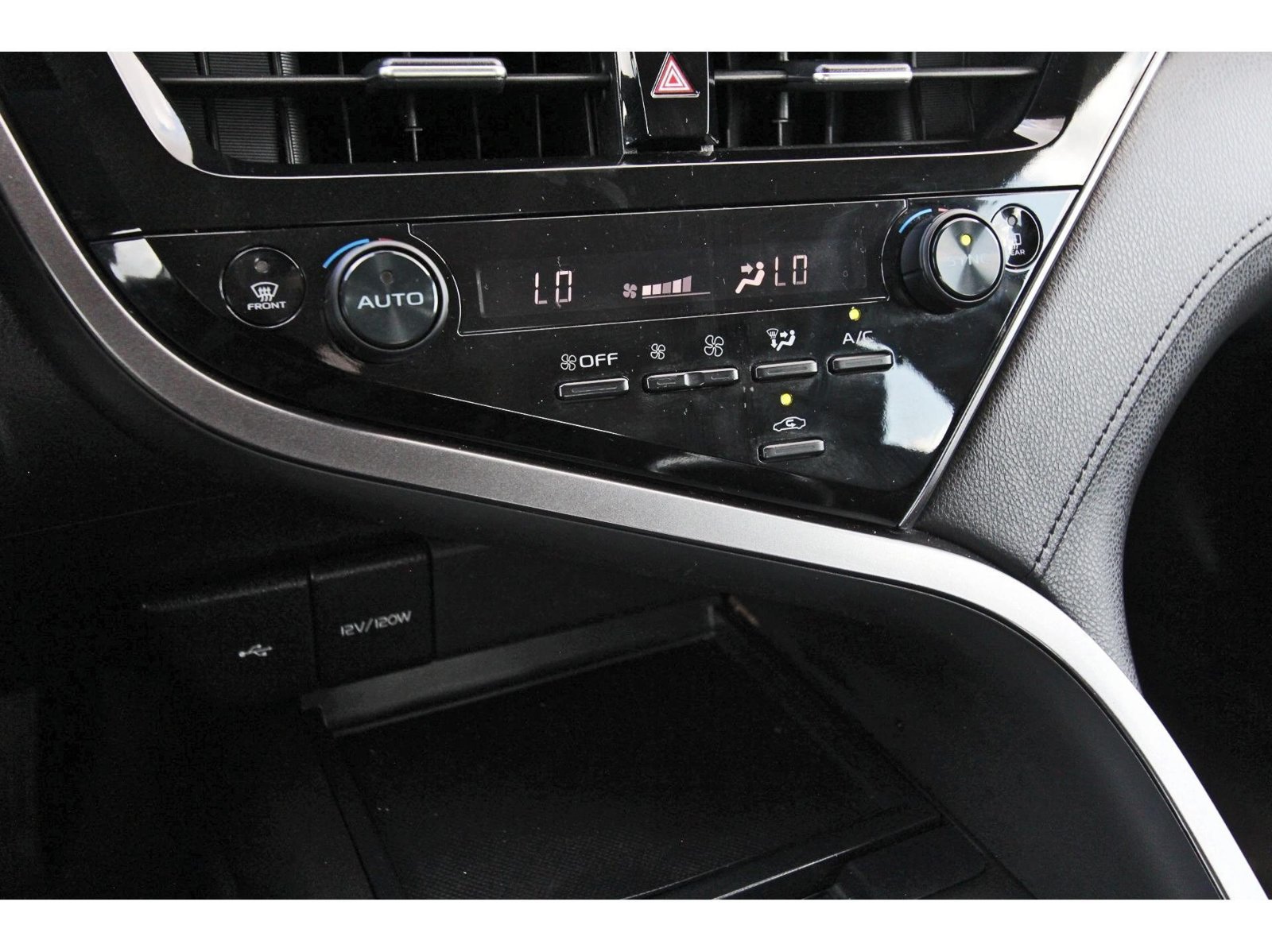 Used 2023 Toyota Camry LE FWD image 27