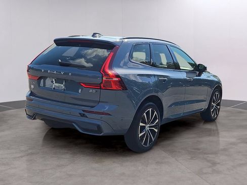 Used 2023 Volvo XC60 B5 Ultimate w/ Climate Package AWD/4WD image 4