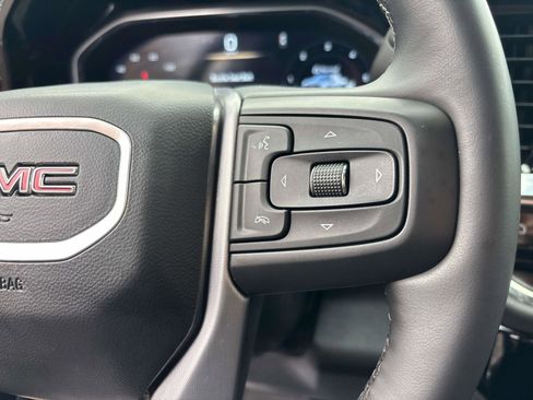 Used 2024 GMC Sierra 1500 SLT image 20